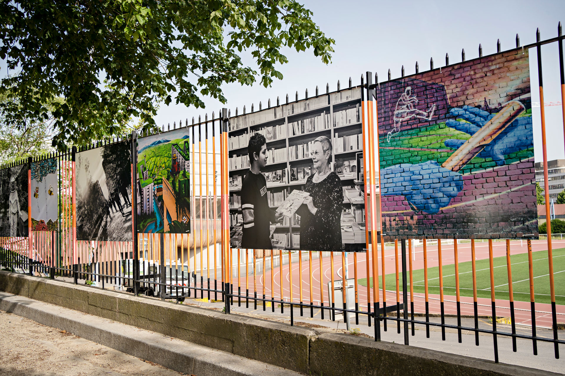 Exposition sur les grilles du stade Max Rousié, Marie-Pierre Dieterlé